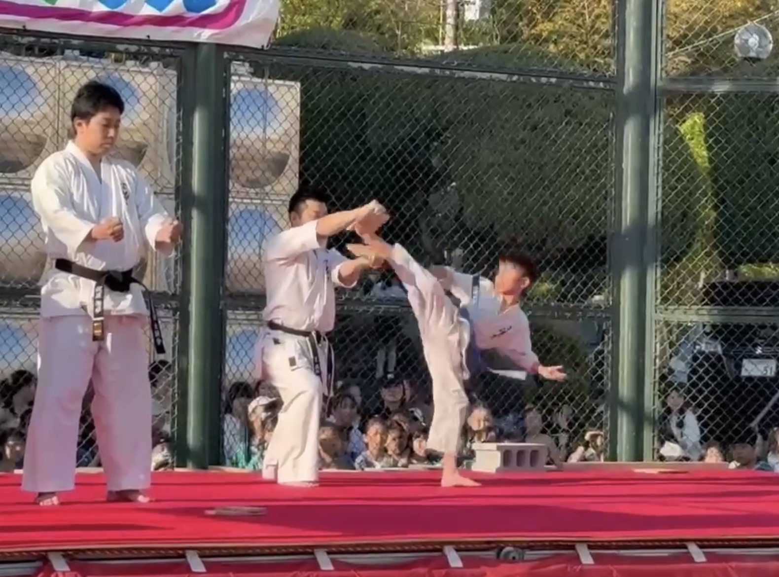 福岡県糟屋郡の実践空手道場 士誠會 | つつじ祭り 演武